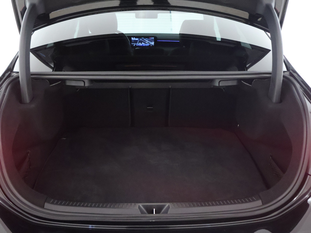 Mercedes-Benz A-Klasse 250 e amg line | amg line advanced plus | night pakk