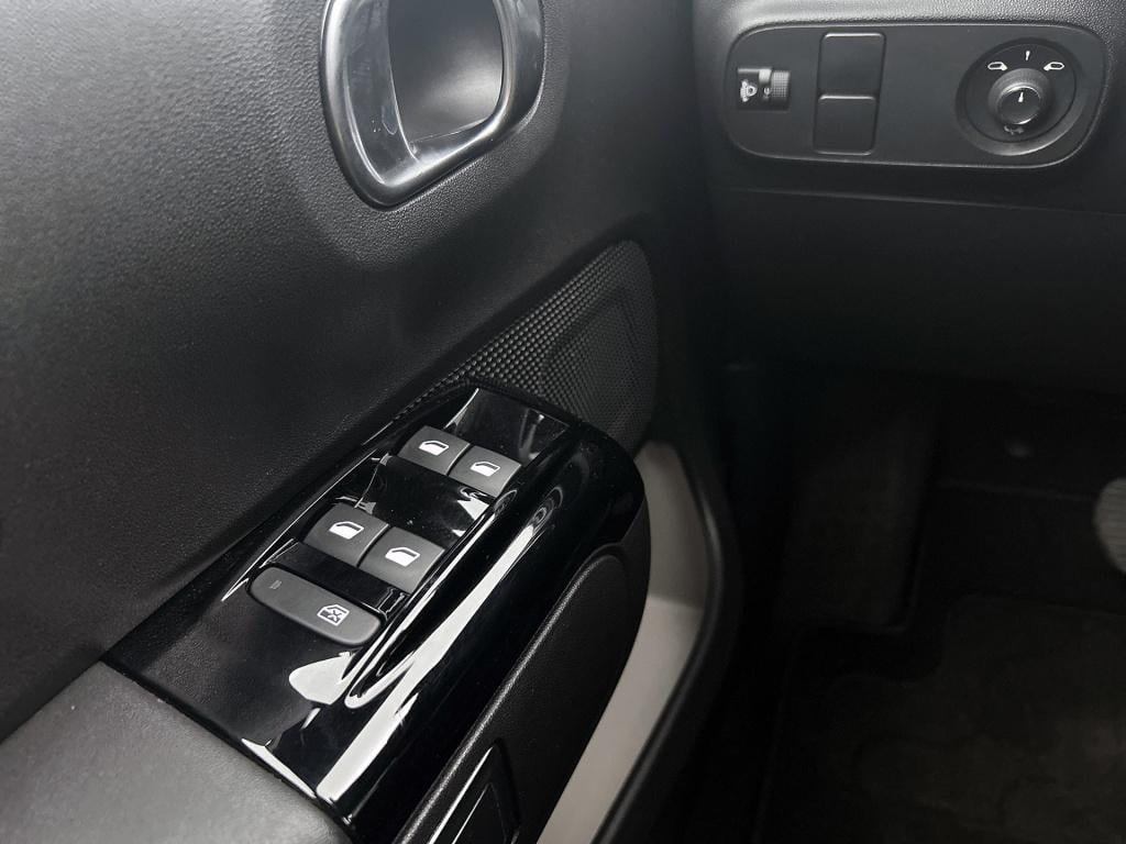 Citroen C3 110 pk automaat shine | rijklaar | achteruitrijcamera | navigati