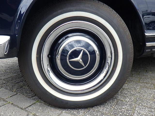 Mercedes-Benz Sl 230sl pagode