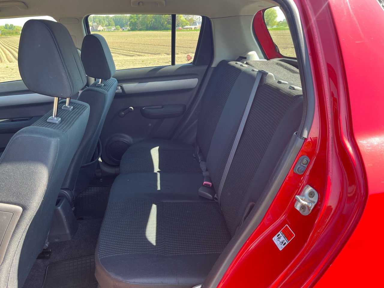 Suzuki Swift 1.3 Rood 2005 Nieuwe apk!