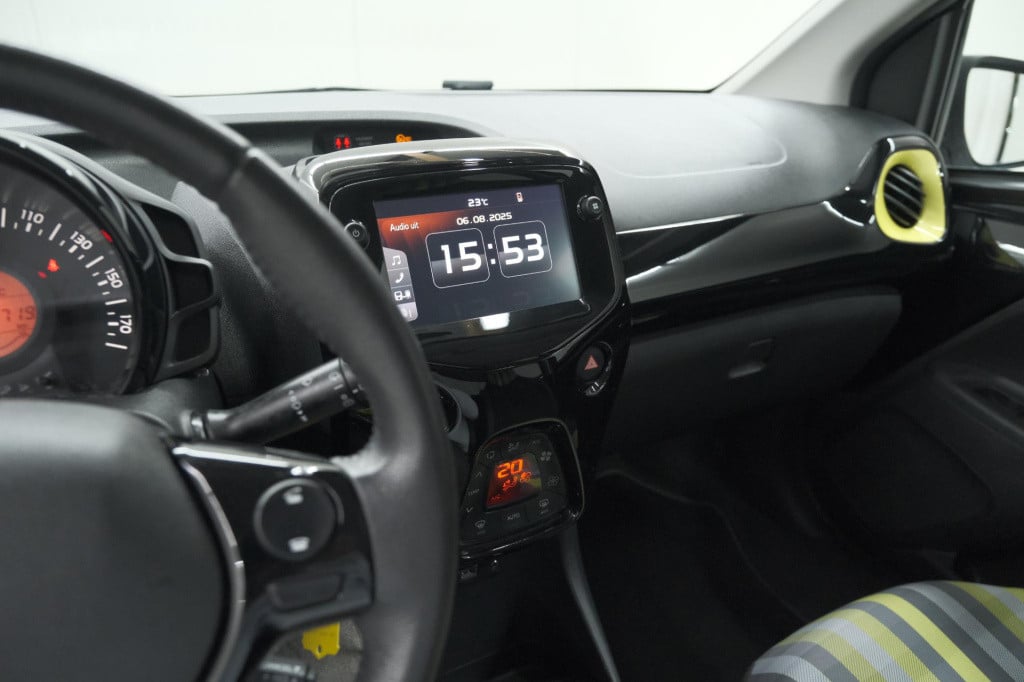 Peugeot 108 1.0 e-vti collection top! | elektrisch vouwdak | apple carplay 
