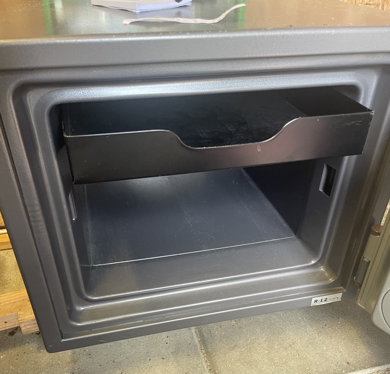 Solide Eagle R12 kluis met dubbel slot