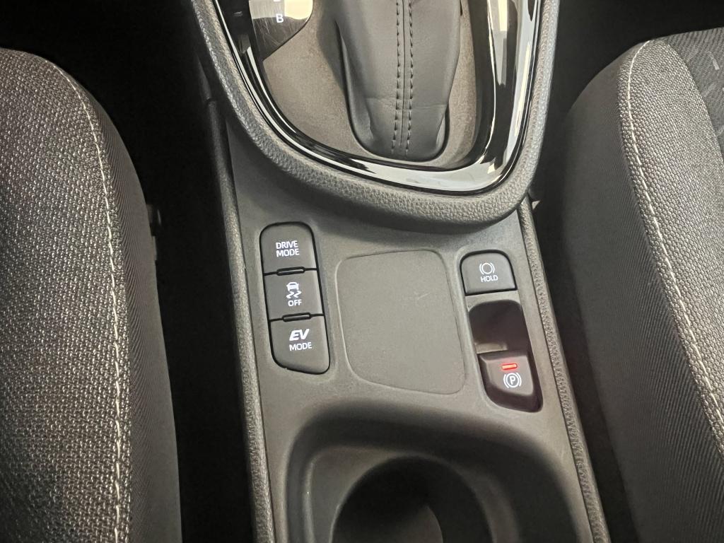 Toyota Yaris Cross 1.5 hybrid 115 first