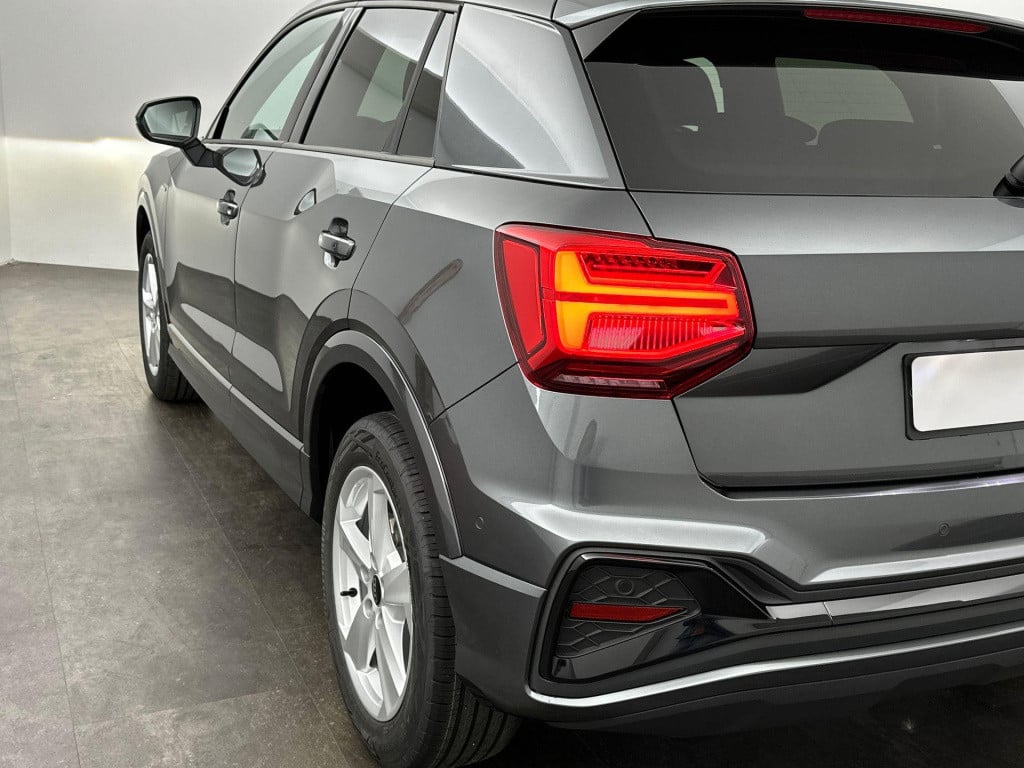 Audi Q2 s edition 35 tfsi 110 kw / 150 pk hatchback 7 vers