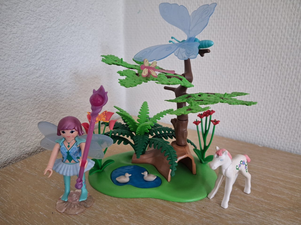 Playmobil fee en 1 hoorn bij vijver setnr 5450