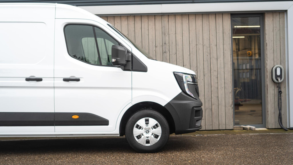 Renault Master t35 2.0 dci 150 l3h2 advance | nieuw model | camera | parkee