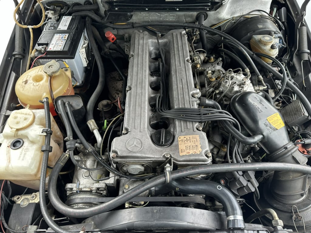 Mercedes-Benz Sl 280 sl i automaat i hout inleg i kroonkurk velgen i airco 