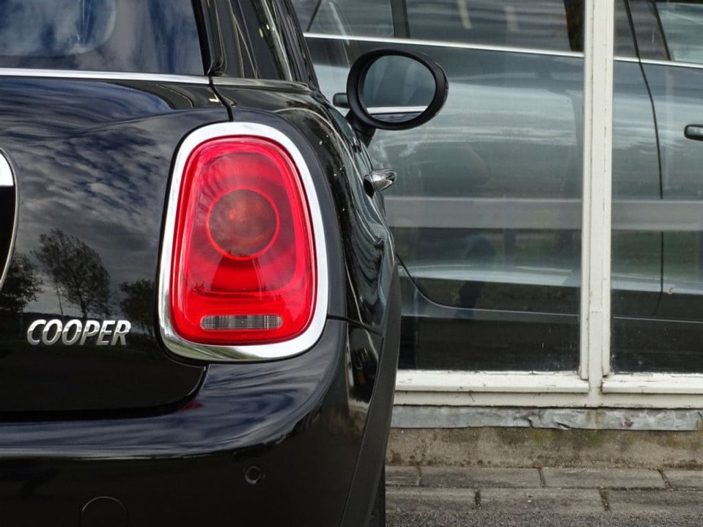Mini Cooper mini 1.5 chili serious business led | leder | pano