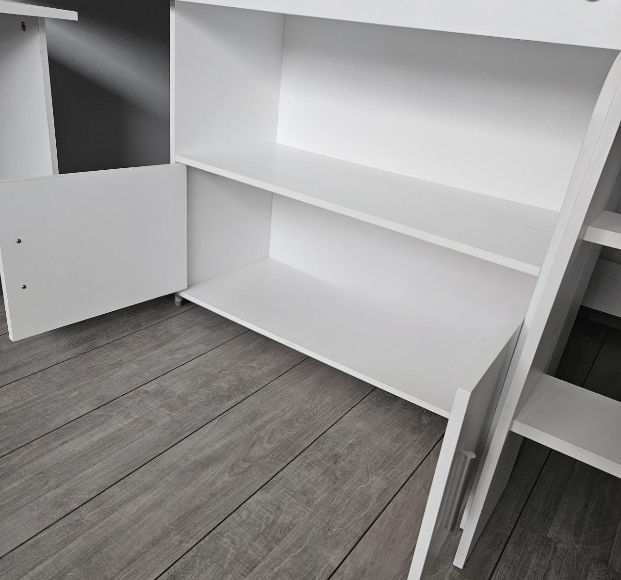 Witte Halfhoogslaper met bureau