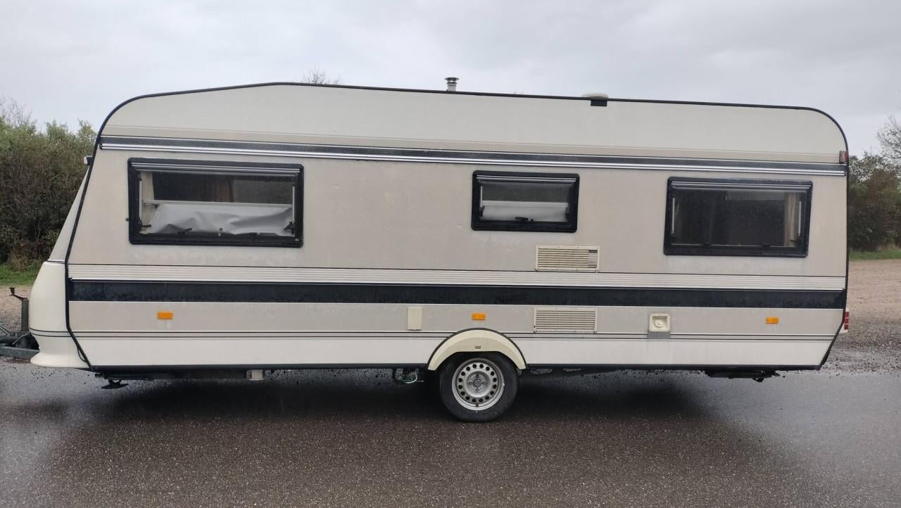 Hobby 495 enkele bedden