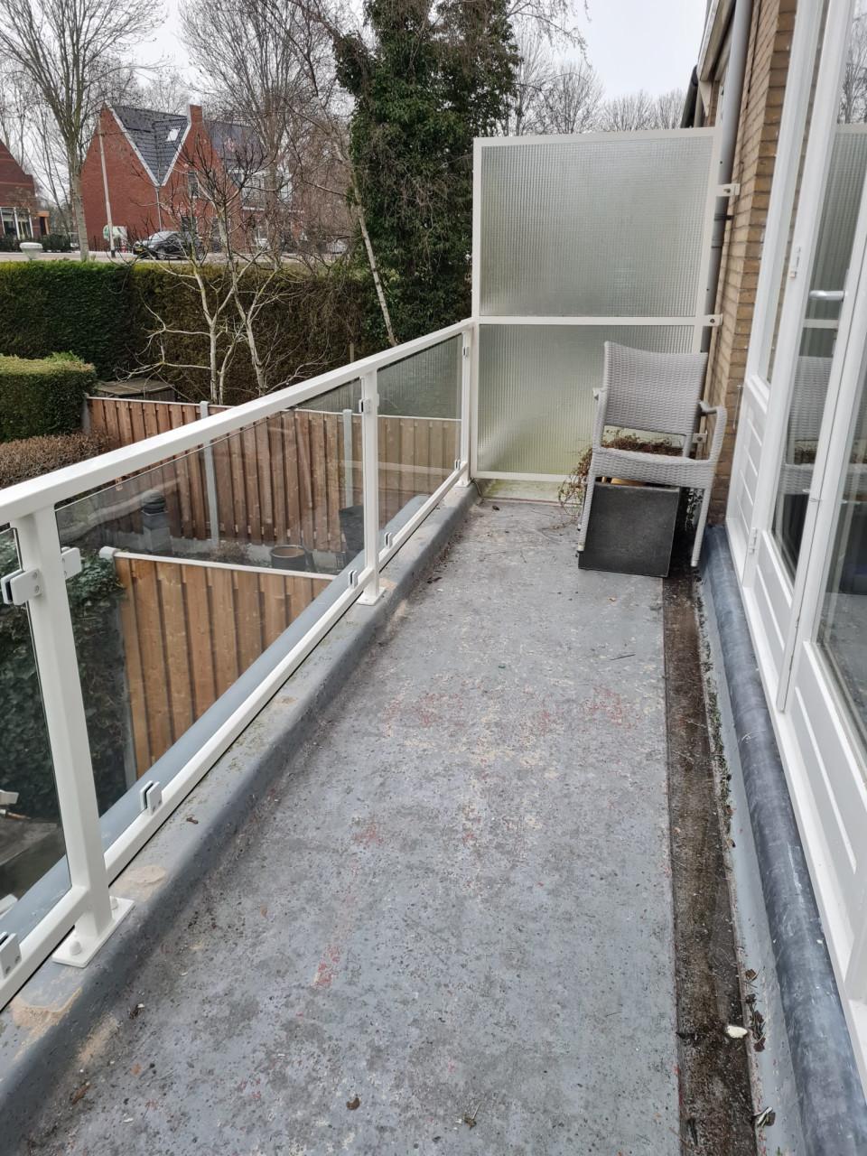 ⭐ TIP – Hekwerken met glas op maat | Veilig & transparant