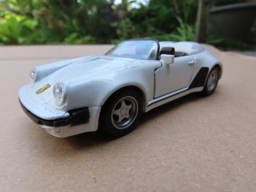 Metalen auto 10