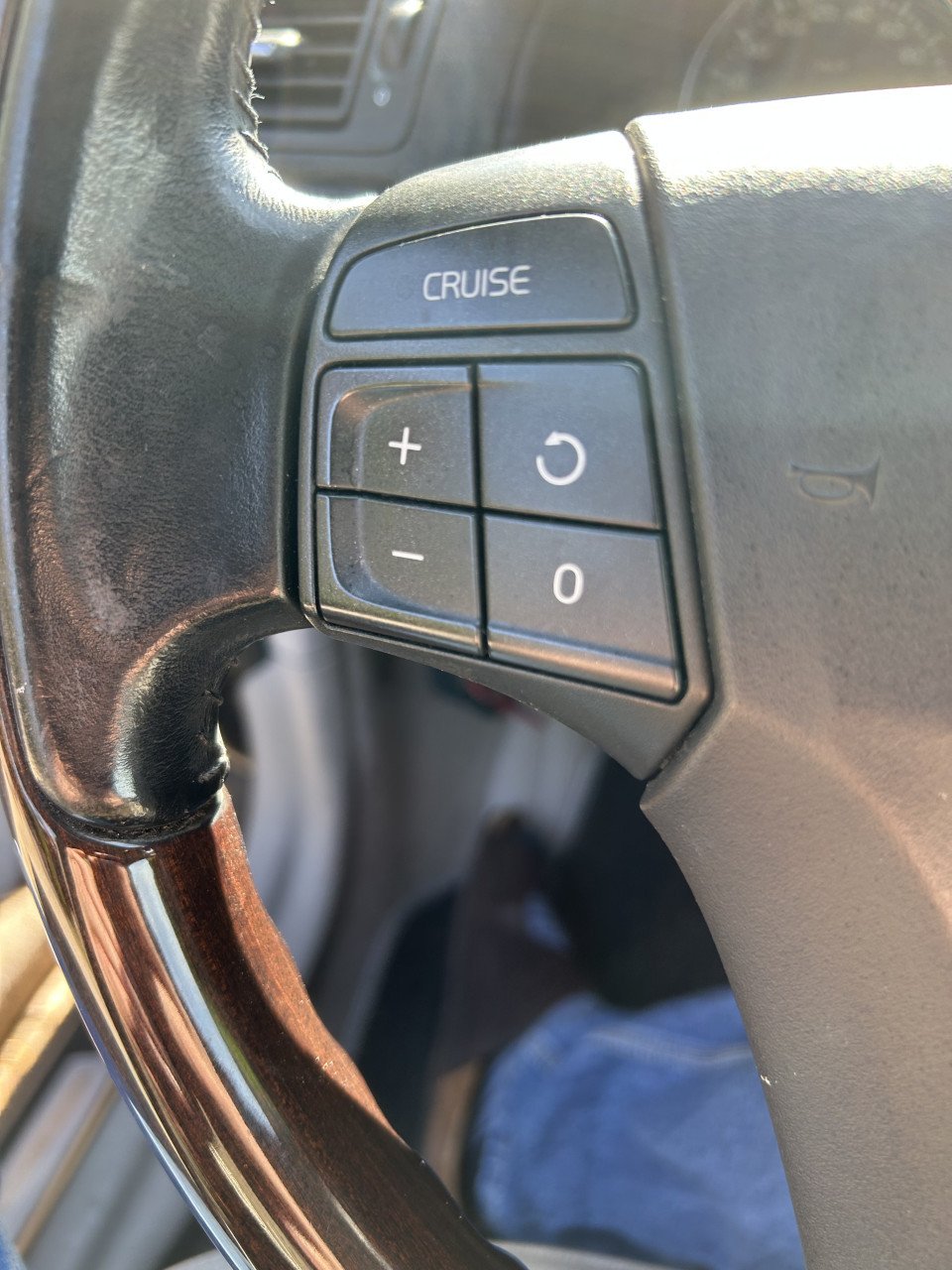 Volvo C70 T5