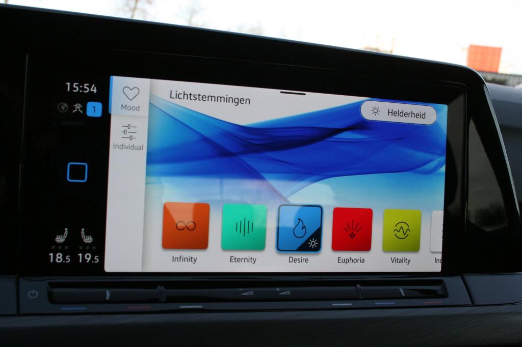 Volkswagen Golf 1.4 ehybrid style