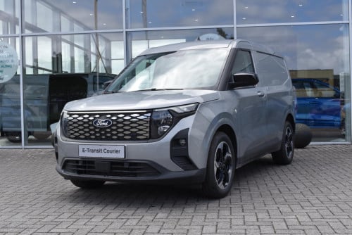 Ford E-transit cour. limited 44 kwh | uit voorraad leverbaar! | solar silve