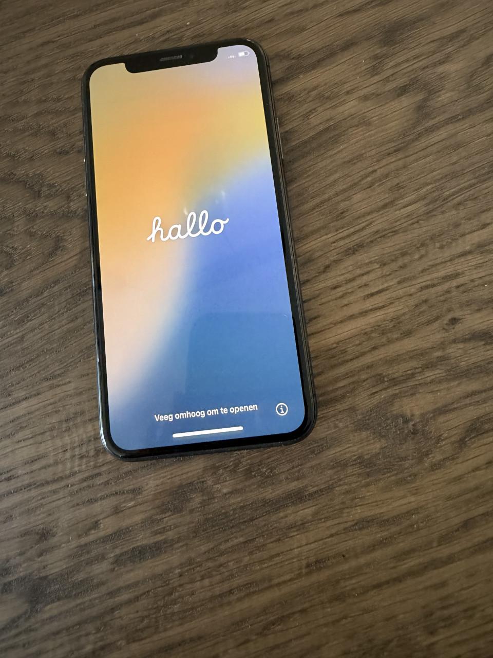 Phone XS