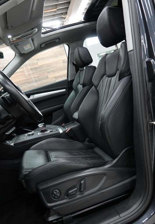 Audi Q5 2.0 quattro hybride | pano | luchtvering | led |
