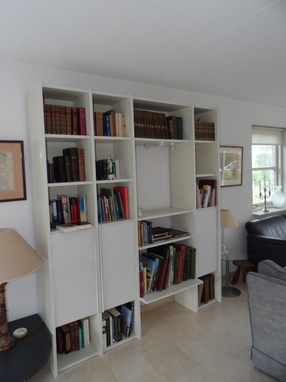 Boekenkast interlubke