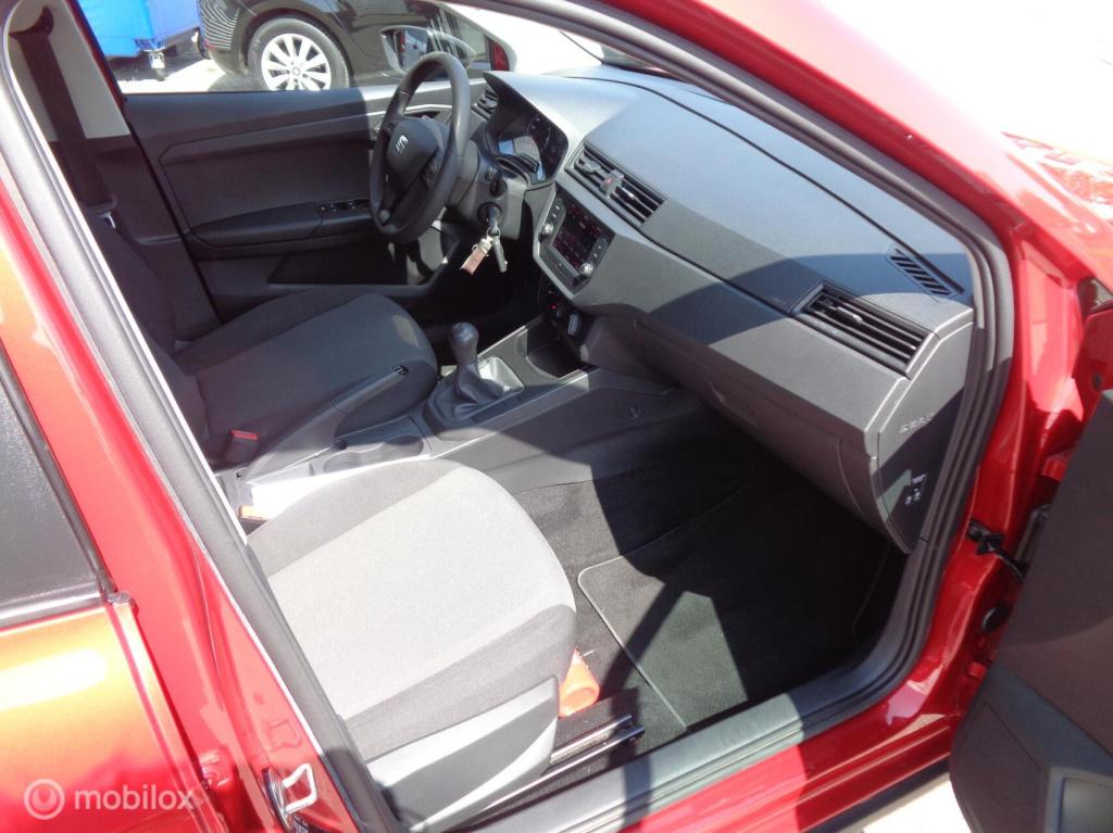 Seat Arona 1.0 tsi reference/airco/lm velgen/carplay/1st eig/slechts 79000k