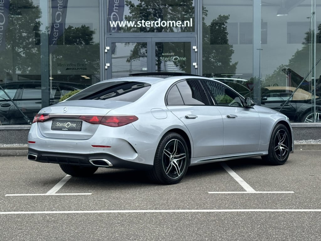 Mercedes-Benz E-Klasse 300 e amg line l nieuw model i panoramadak l distron