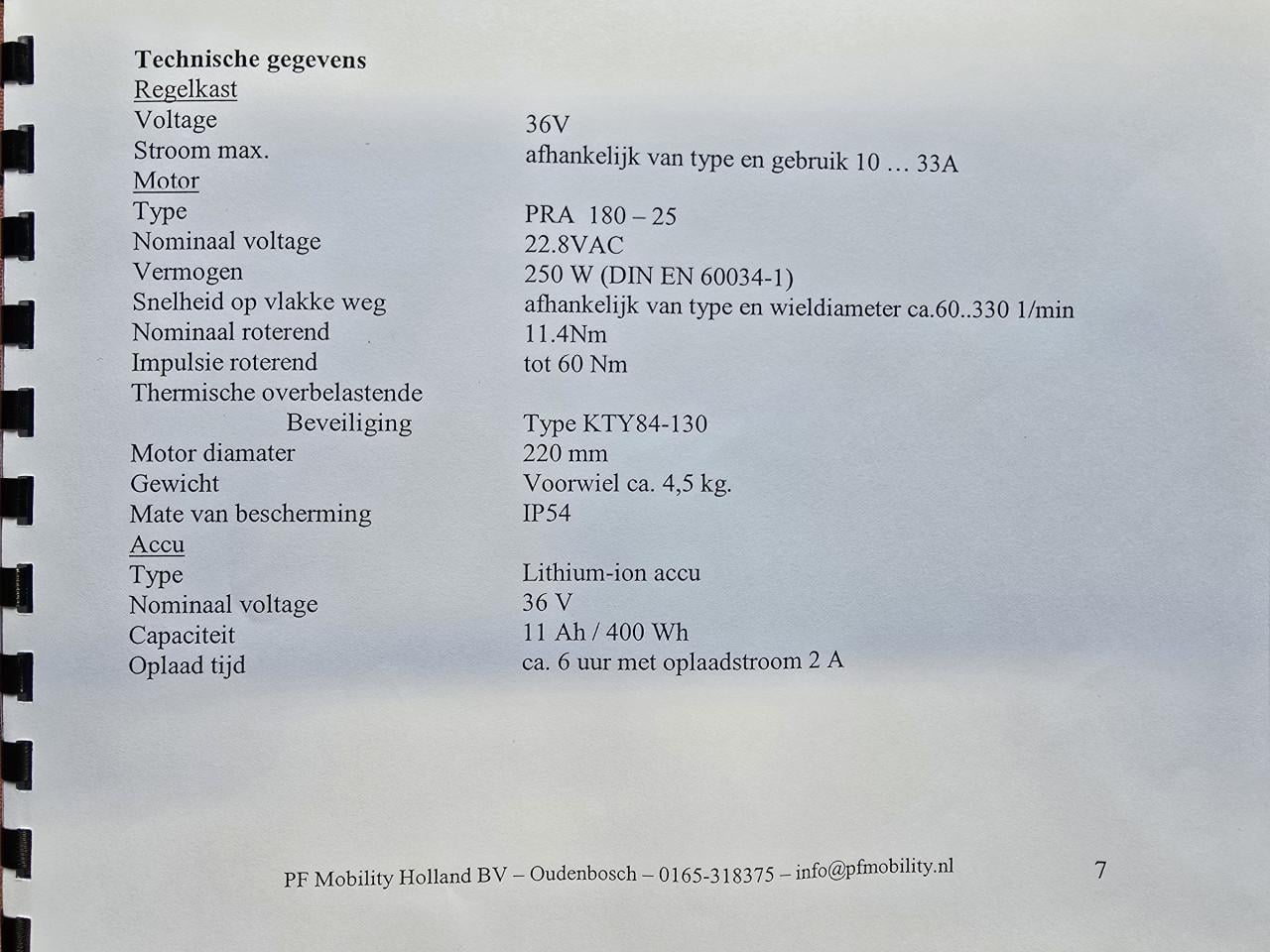 Driewielfiets met elektrische ondersteuning.