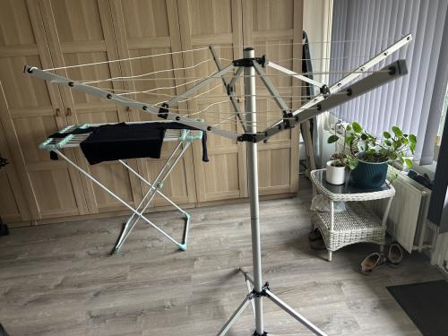 Droogmolen met voet en tas