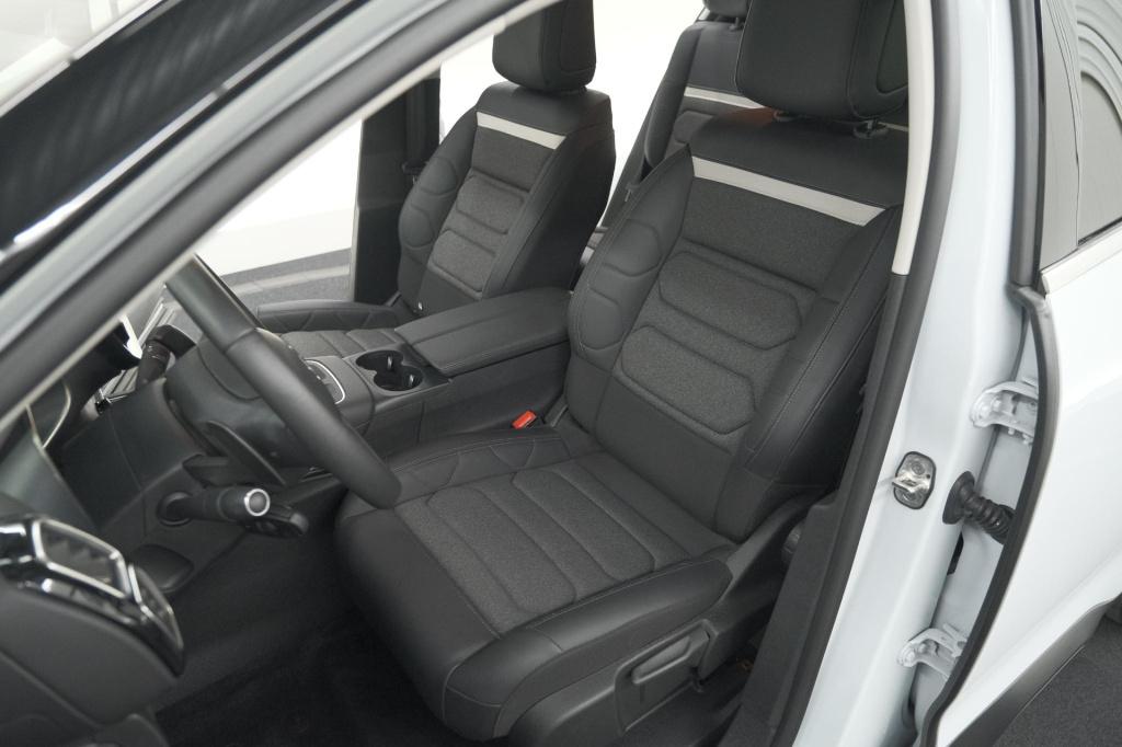 Citroen C5 Aircross 1.2 hybrid 136 plus | camera | navigatie | parkeersenso