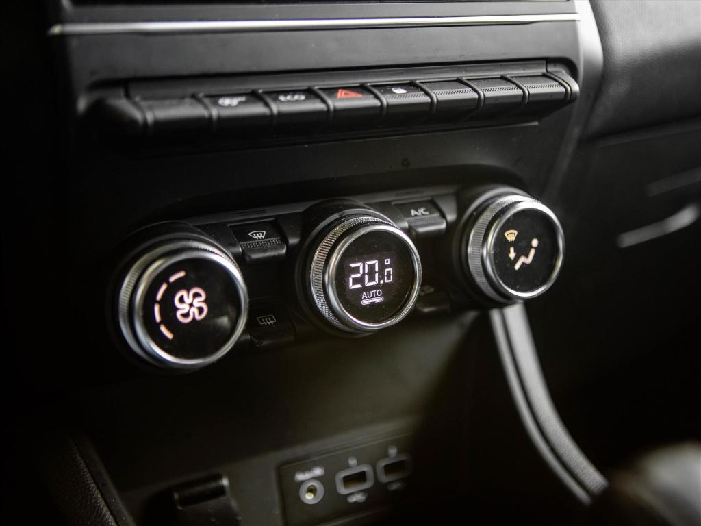 Renault Captur tce 140pk intens automaat | navigatie | camera | park. senso