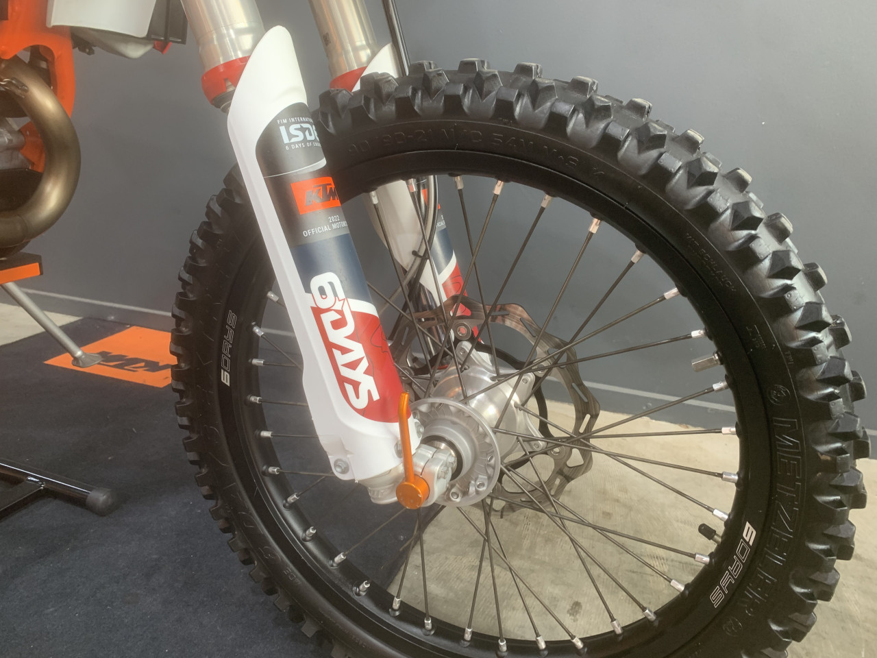 KTM 350 EXC Six-Days 2023 met slechts 51.8 uur