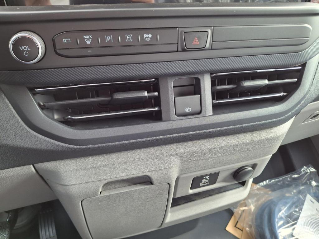 Ford E-transit cust. 340 l2h1 limited 71 kwh | driver assistent pack ultima