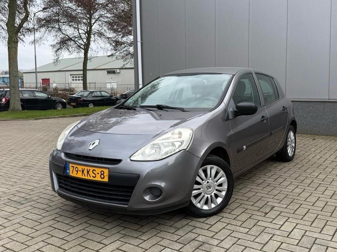 Renault Clio 1.2 Special Line Airco/ Navigatie