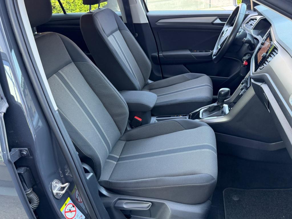 Volkswagen T-roc 1.5 tsi 150pk dsg style | camera | trekhaak | navi | carpl