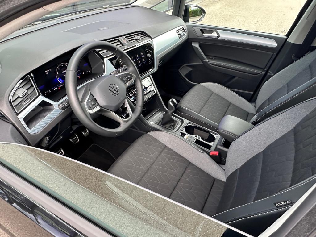 Volkswagen Touran 1.5 tsi comfortline 7-persoons | keyless | navi | camera 