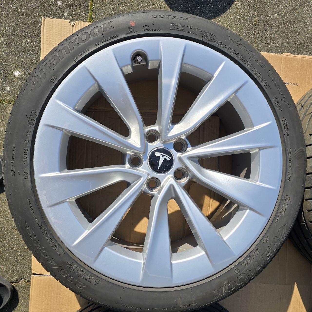 Originele Tesla Model 3 19 inch Sport velgen BLE TPMS zomerbanden