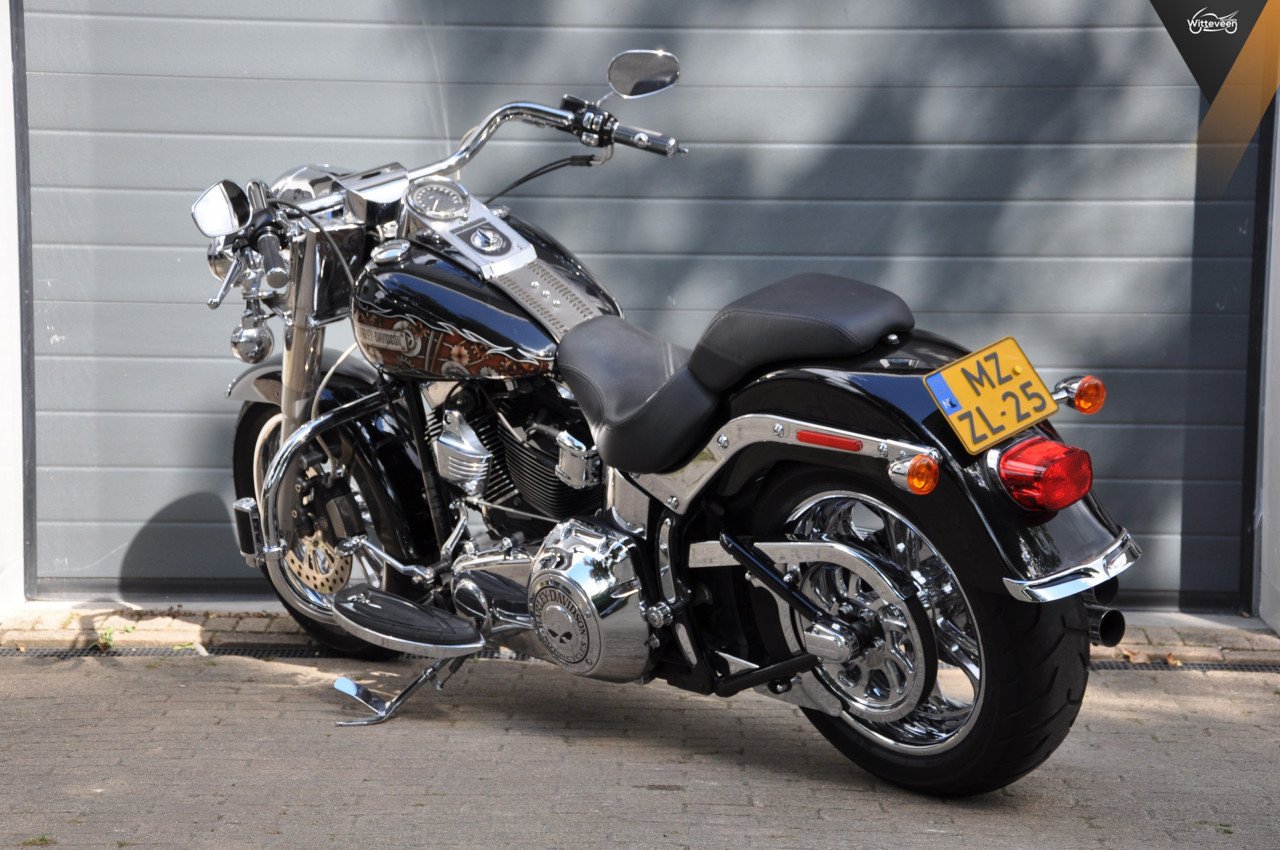 Harley-Davidson FLSTF Fat Boy