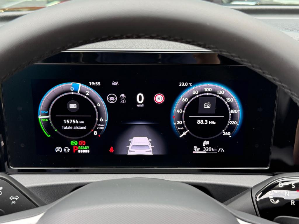 Volkswagen Tiguan 1.5 ehybrid elegance 204pk | trekhaak | 20 inch | 360 cam