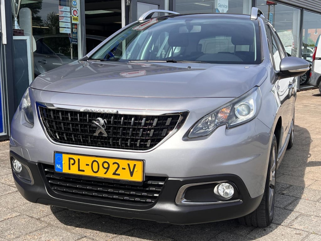 Peugeot 2008 1.2 puretech blue lion