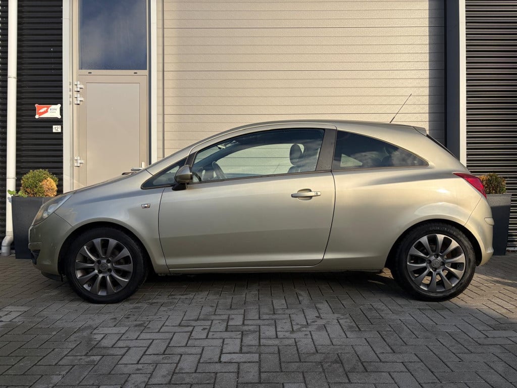 Opel Corsa 1.2-16v '111' edition/133.000 nap/cruise ctrl/airco/trekhaak/