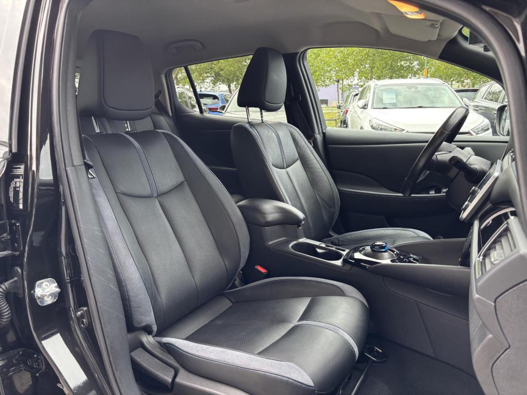 Nissan Leaf e+ business executive 62 kwh