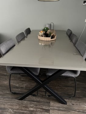 Eettafel 200x100 (uit rookvrij huis !)