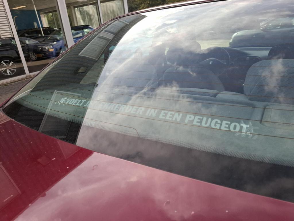 Peugeot 406 2.0i 16v st 1e eigenaar! airco/lmv/trekhaak