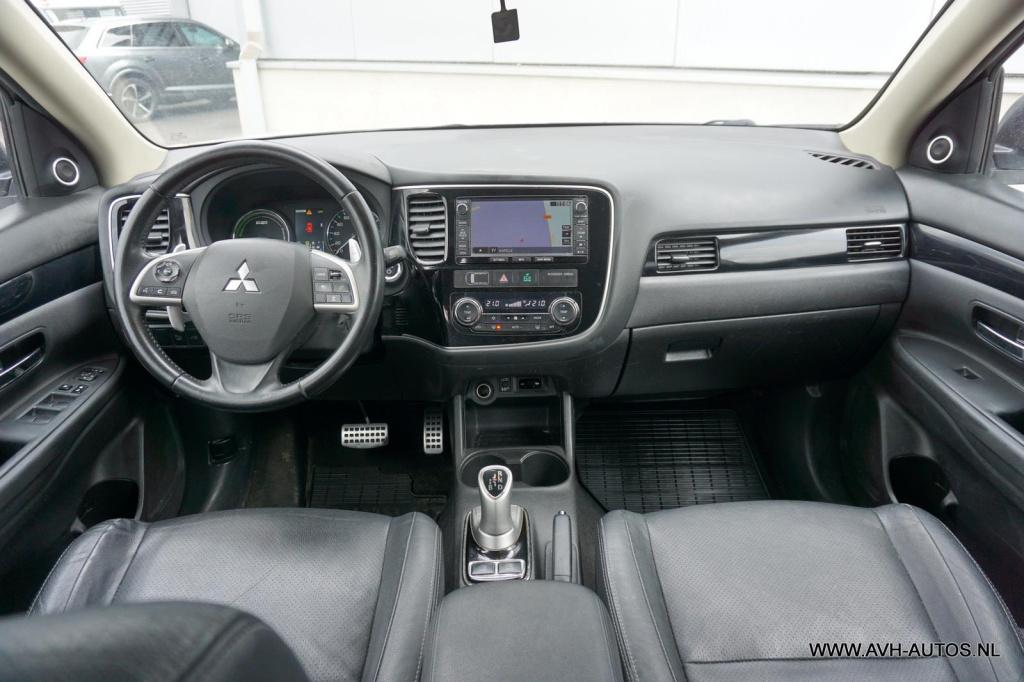 Mitsubishi Outlander 2.0 phev instyle+
