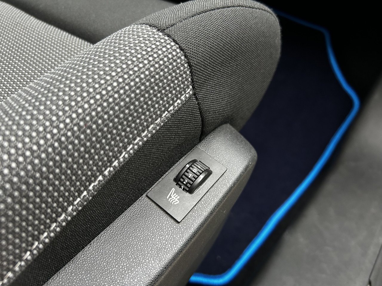 Citroen C4 Cactus 1.2 PureTech/GARANTIE/CRUISE CONTR/CAMERA/