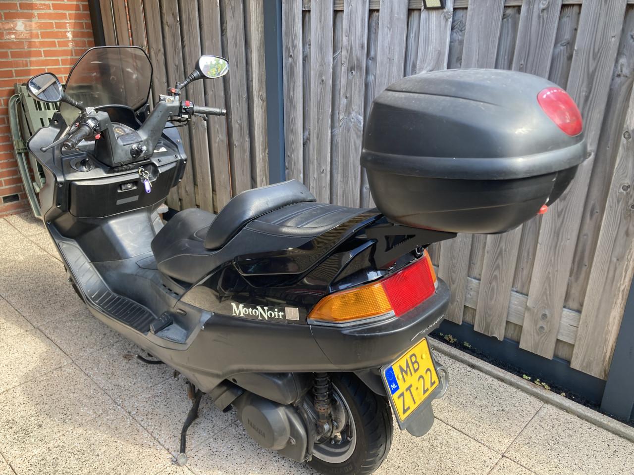 Motorscooter Yamaha YP 250 (gereserveerd)