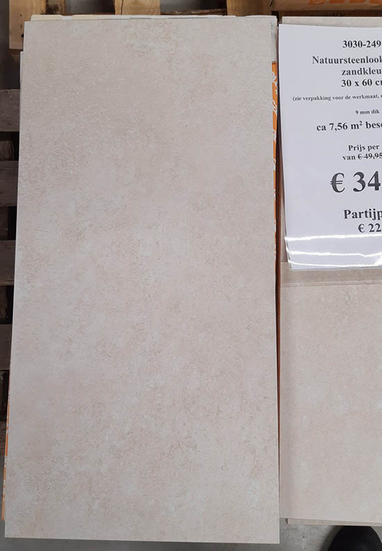 3030-249 ca 7,5 m² zandkleur natuursteenlook tegels, van € 49,95 voor