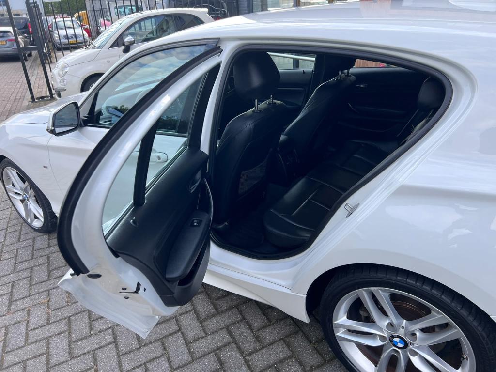 BMW 1 Serie 118i centennial high executive