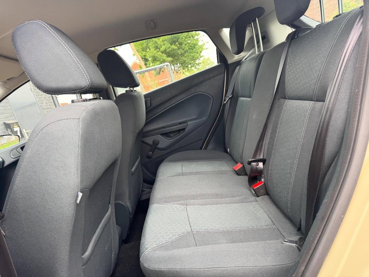 Ford Fiesta 1.25 44KW Titanium 5DRS 2011  Airco Apk Cruise Nap