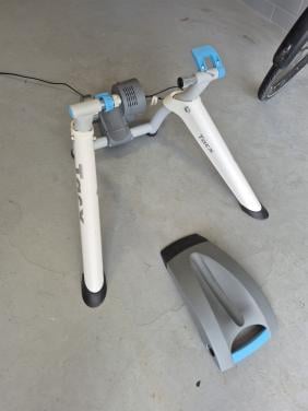 Tacx Flow Smart fietstrainer + trainingsband
