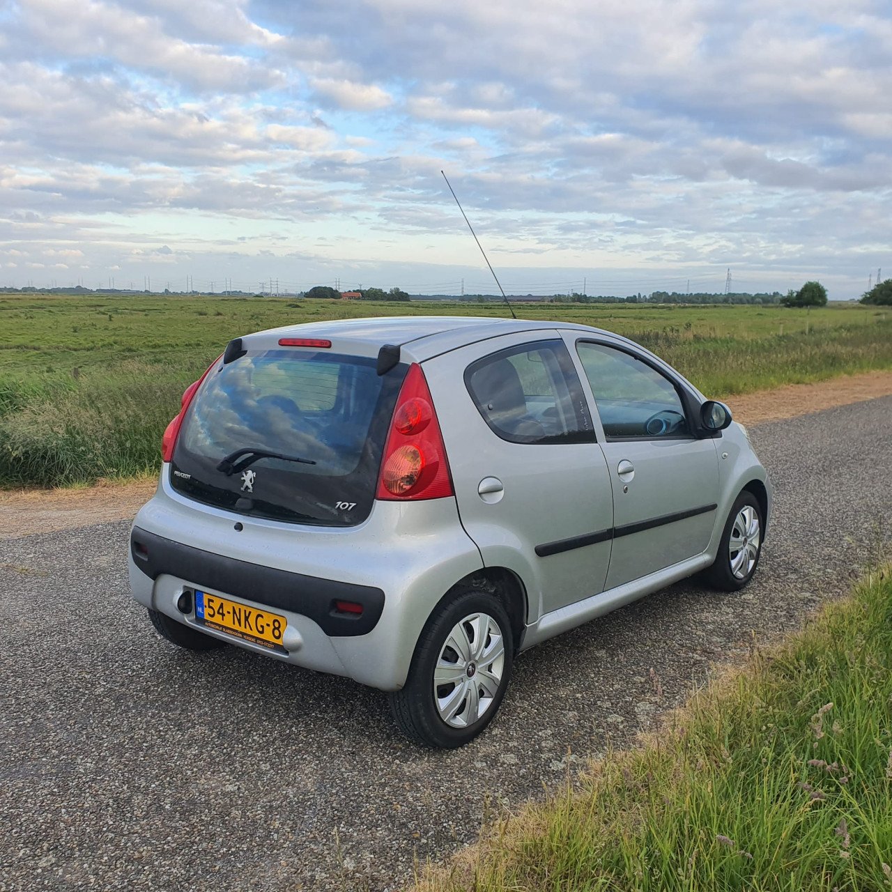 Peugeot 107 1.0-12V Urban Move 5 deurs Airco