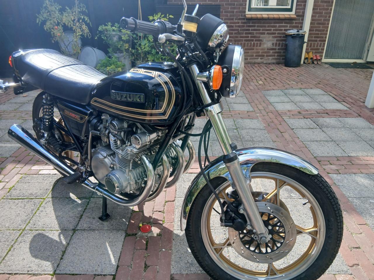 Suzuki gs 550